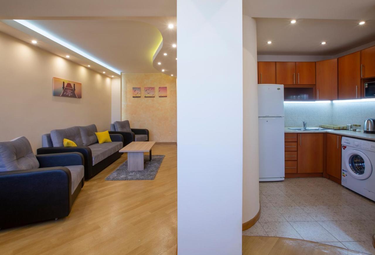 Umba Apartment N4 - Balcony And Mount Ararat View يريفان المظهر الخارجي الصورة